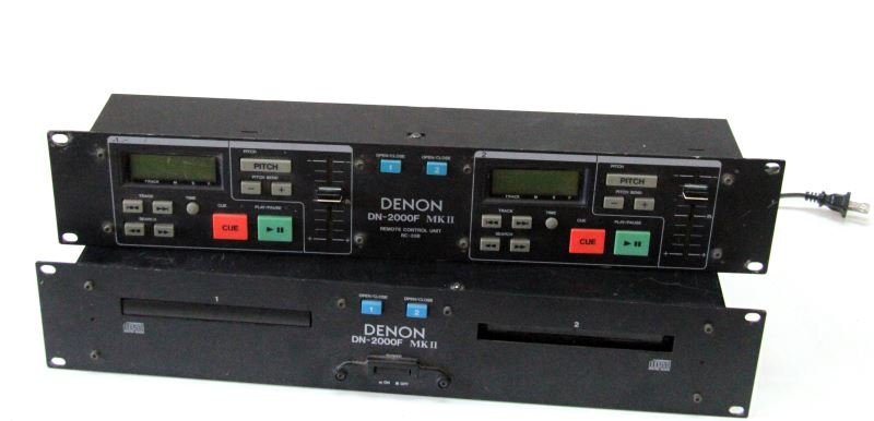 DENON DN-2600F MKII W/RC-35B DOUBLE CD PLAYER: Classic bending and blending, given by the RC-358 unit that goes with the Denon DN-2000F MKII. In good working condition, all rack mountable, sold as is. Includes instruction manual. 0
