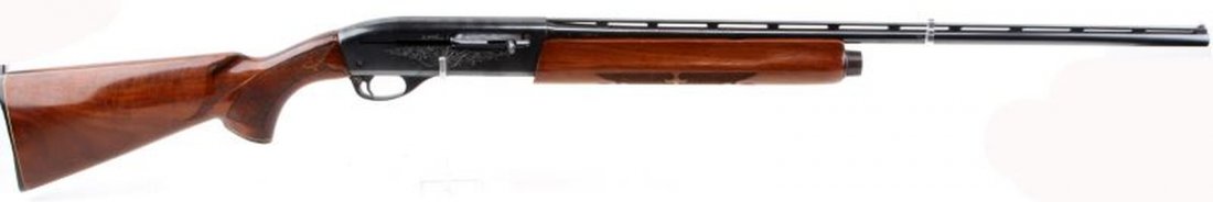 REMINGTON 1100 .410 BORE SEMIAUTOMATIC SHOTGUN: Remington Model 1100 .410 bore semiautomatic shotgun. Walnut stock and forearm. White diamond grip cap. Some scratches on stock. Overall very good condition. This gun requires an FFL for transfer.