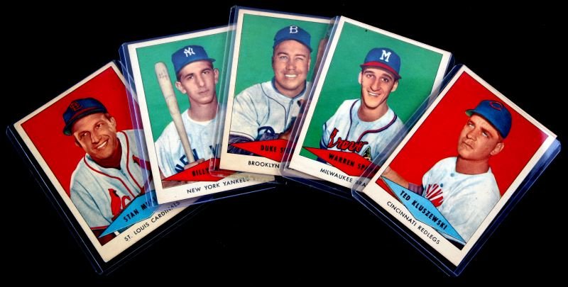 5 RED HEART 1953 BASEBALL CARD LOT MUSIAL SPAHN: Better player card lot as follows with estimated grade, Stan Musial 3, Billy Martin 3, Duke Snider, Warren Spahn well center nice sharp corners 5. Ted Kluszewski well centered 6/7.