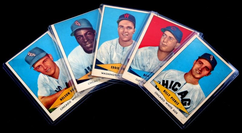 5 RED HEART 1953 BASEBALL CARD LOT FOX MINOSO YOST: Includes Minnie Monoso 3/4, Nelson Fox, centered clean 5, Billy Pierce, centered 3, Eddie Yost 3, Bob Lemon, good.