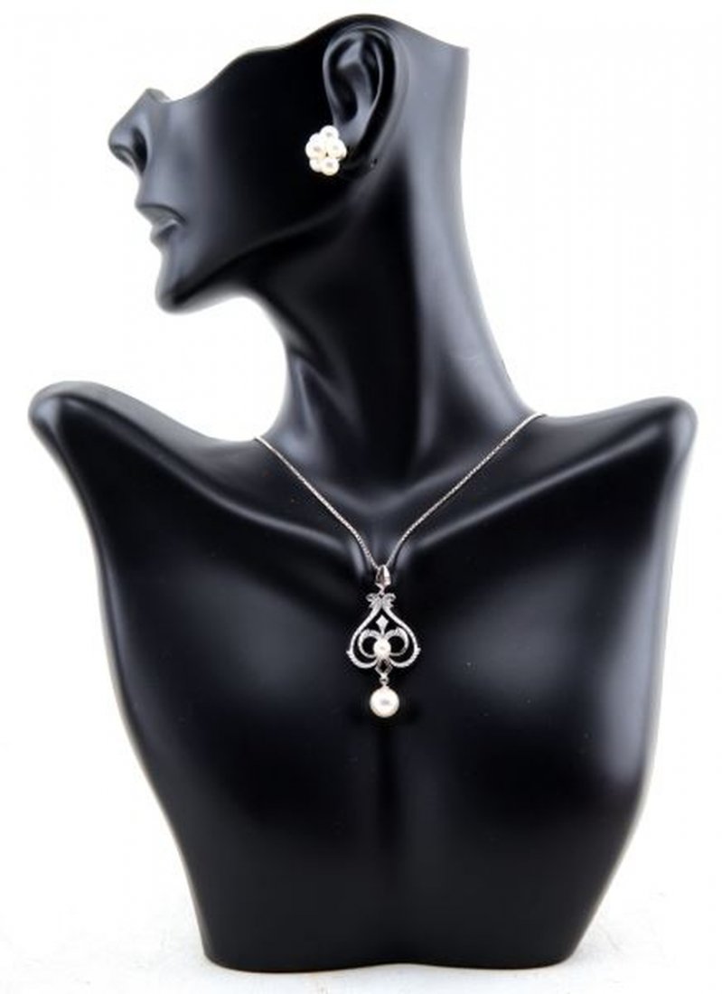 LADIES STERLING MIKIMOTO PEARL EARRING PENDANT SET: Nice set of the holidays; sterling pendant design, cursive with matte finish containing one 7mm and one 4.5mm cultured pearl. Earrings contain five 4.5mm and one 5mm cultured pearls. Manufactured by M
