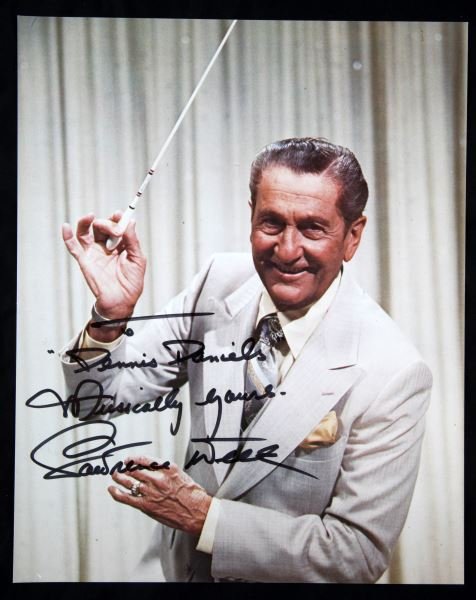 AUTOGRAPHED 8X10 LAB PHOTO OF LAWRENCE WELK (1 of 3)