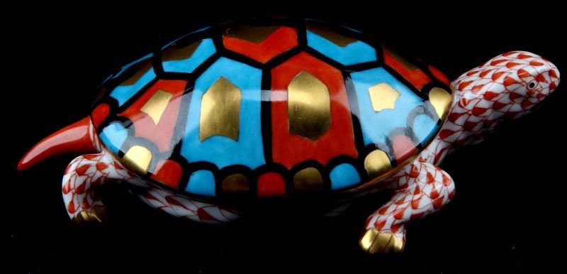 TURTLE HEREND RUST FISHNET PORCELAIN FIGURINE (1 of 4)