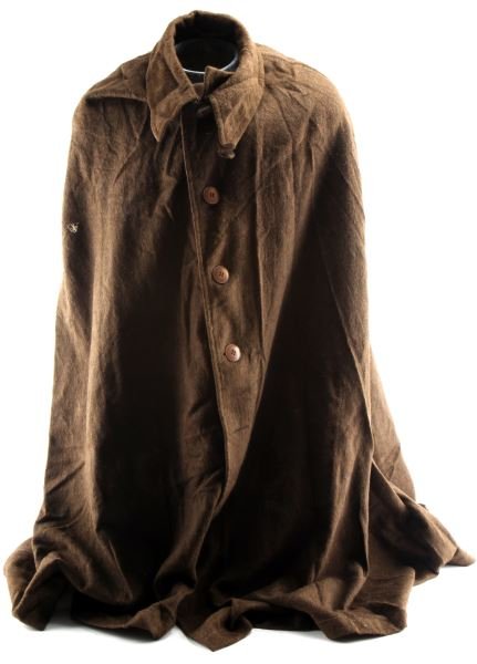 VINTAGE AUSTRIAN GREEN WOOL CLOAK ECHT TIROL: Vintage Austrian green wool button-up cloak/cape, made by Echt Tirol. Two pockets inside, two ribbons inside for tying at neck, 5 buttons, no arm holes. Measures 46 inches long. Very good condition. F