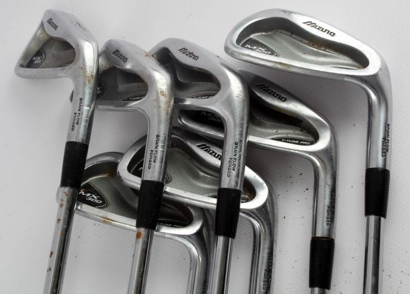 7 MIZUNO MX 300 P WEDGE 4 5 6 7 8 9 IRON SET: Used but still very good playable condition. Golf Pride grips, Rifle Project X steel shafts.