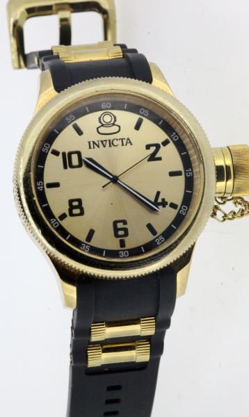 MENS GOLD PLATE INVICTA MODEL1438 RUSSIAN DIVER: Very large watch Special Edition "Russian Diver" model 1438, yellow gold plate rubber strap, in good working condition (no implied warranty), screw down crown. Normal wear on case.