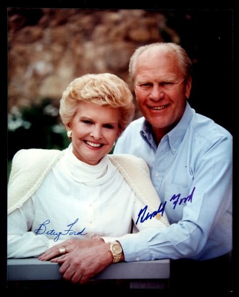 AUTOGRAPHED 8X10 PHOTO PRESIDENT & BETTY FORD: Lab photo, 8x10, signed by President and Mrs. Gerald (Betty) Ford, signatures guaranteed to be authentic. In very good condition.