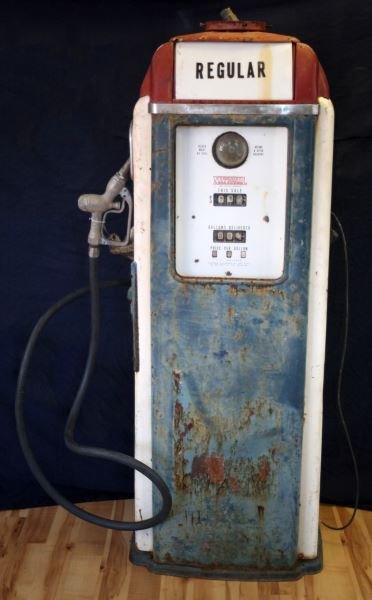 VINTAGE NATIONAL SERVICE STATION GAS PUMP: Glass on one side is broken, lead sign is intact, without globe, with hose and nozzle, in need of restoration on pump plate numbers 402926-F, opposite side 402927-R. Large item requiring third party s