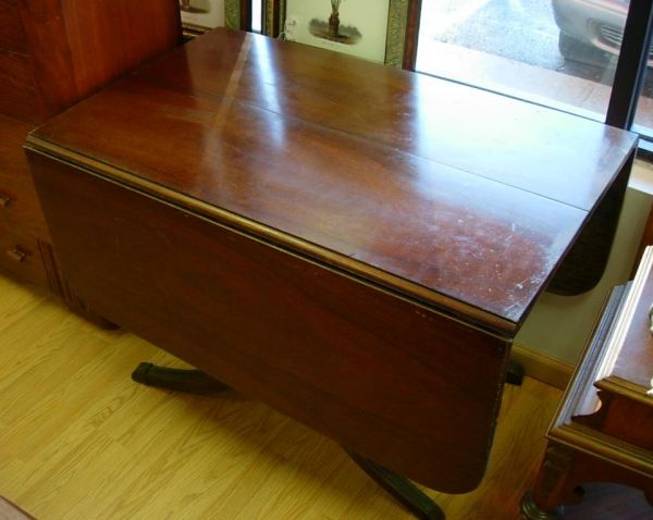 ANTIQUE DUNCAN PHYFE DROP LEAF DOUBLE PEDESTAL TAB: ANTIQUE DUNCAN PHYFE DROP LEAF DOUBLE PEDESTAL TABLE MAHOGANY DUNCAN PHYFE DROP LEAF TABLE ON DOUBLE PEDESTAL LEGS 29"H 42"W 24"D TWO LEAVES 17"EACH