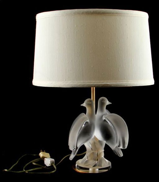 Lalique France Ariane Double Dove Crystal Lamp Lalique France Ariane Double Dove Crystal Lamp