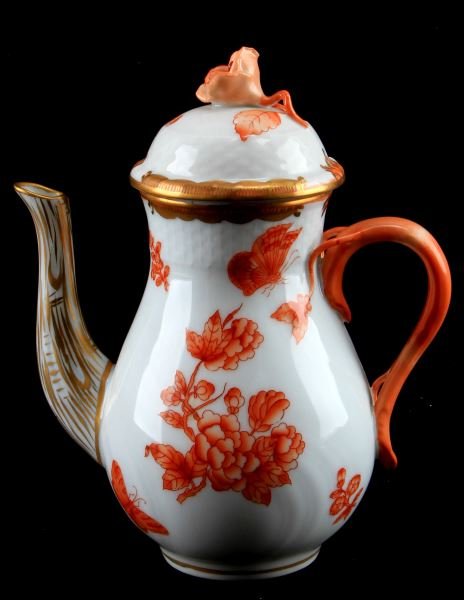 HEREND CHINESE BOUQUET RUST COFFEE POT 6.25": Herend "Chinese Bouquet" rust colored coffee pot with rose lid. Hand painted butterflies and flowers, with gold accents, Very good condition; no chips, cracks, or crazing. Measures 6.25 inches tall.