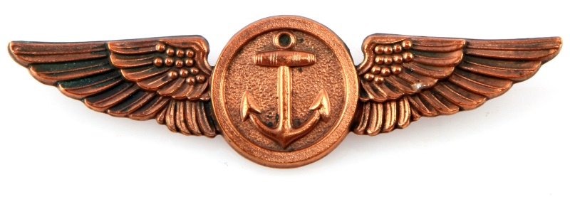 US AMERICAN WWII NAVAL COMBAT OBSERVER WING: Bronze wing with Meyer shield maker's mark. Rear stickpin with locking catch. In good condition with some patina. Unauthenticated, sold as is.