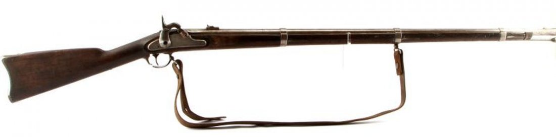 SPRINGFIELD MODEL 1861 CIVIL WAR INFANTRY MUSKET: M1861 Civil War musket in .58 caliber. Made by Springfield, 1863. Lock plate is marked with standard eagle shield emblem, US Springfield, and 1863. "V" and "P" over eagle's head marked to left barrel 