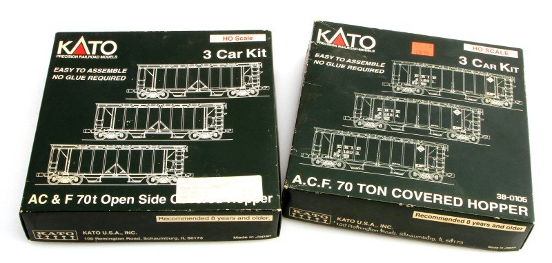2 KATO HO SCALE 3 CAR KIT ACF 70TON COVERED HOPPER: This lot contains two Kato Unassembled 3 Car Kits, one of which is complete, the other of which is missing pieces. The first kit is a Kato Eerie ACF 70 Ton Covered Hopper, and is complete and ready to