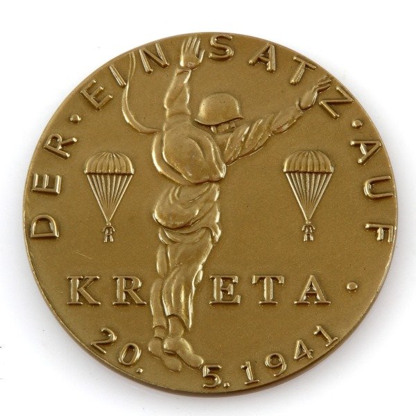 LUFT PARATROOPER FALLSCHIRMJAGER KRETA 1941 AWARD: German World War II Luftwaffe Paratrooper Fallschirmjager Kreta 1941 Table Award. Measures 2 5/16" in diameter. The front reads 'Der Einstatz Auf Kreta 20.5.1941'. The reverse side reads 'Mit//JU 52 U