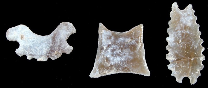 MAYAN ECCENTRIC LITHIC LOT OF 3 FROM BELIZE: One is repaired measuring 2.5 to just under 4 inches. From a Louisiana collection recovered prior to 1950. All items are as described or your money refunded.