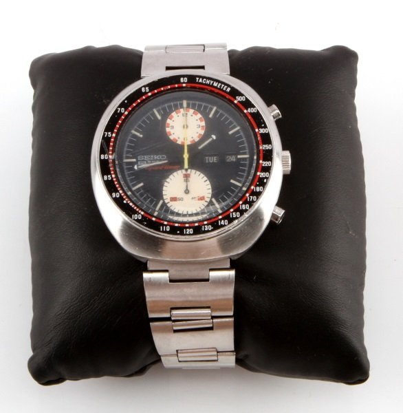 1970S SEIKO SPEEDTIMER CHRONOGRAPH STEEL LARGE: A 1970s Seiko SpeedTimer chronograph, reference number 6138-0011. Fitted with a Japanese-made 21 jewel automatic movement with hour, minute, second, English and Japanese weekday, date and chronograph 
