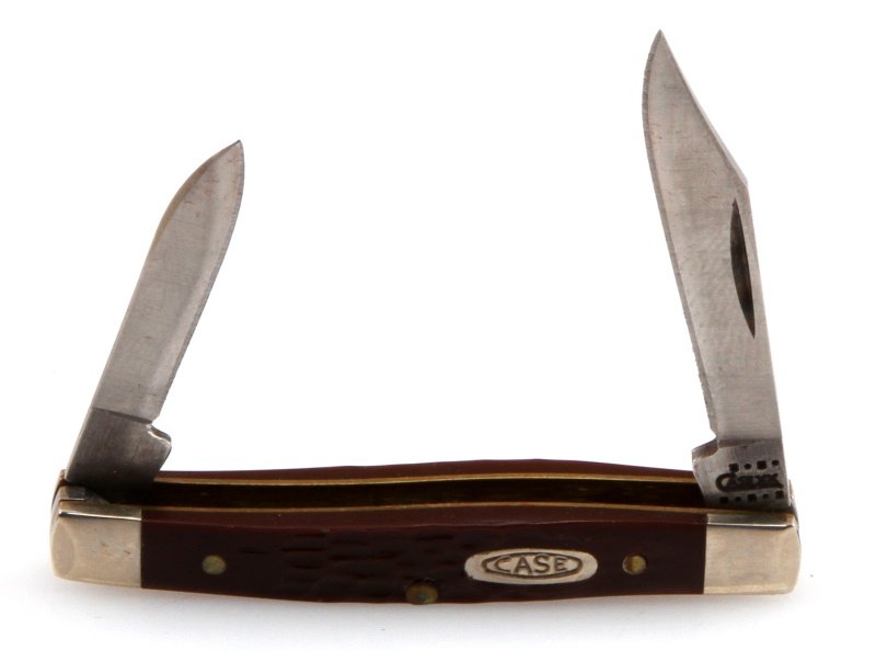 CASE XX MIB BROWN 2-BLADE PEN KNIFE 6233 SS: 6233 SS. This knife is outfitted with a brown jigged synthetic handle and stainless steel clip and pen blades. Item is Mint in Box, no previous use.