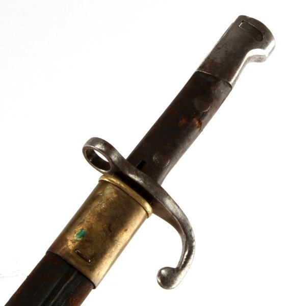 M1908 GERMAN MADE FOR BRAZILIAN MAUSER: Curved quillion and leather scabbard, very good blade, scabbard chape is missing.