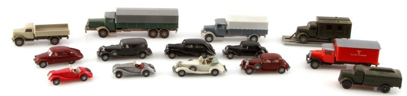 GROUP OF 14 HO 1/87 WIKING BERLIN MODEL CARS TRUCK: Lot of 14 Wiking Berlin 1/87 scale model cars. Includes: 1951 Rolls Royce, Citroen, Tatra 87, BMW 328, 3420, 336 and more. Good vintage condition.