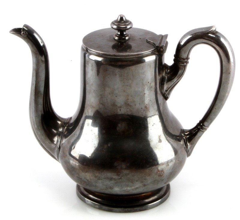 1936 GERMAN 3RD REICH LUFTWAFFE COFFEE POT: Measures 9" tall by 11" wide and weighs 2.2 Lbs. In good condition slightly discolored and tarnished. Maker is marked as Weller. Has eagle and swastika with 1936 on the bottom. Under that is FR 11. Ha