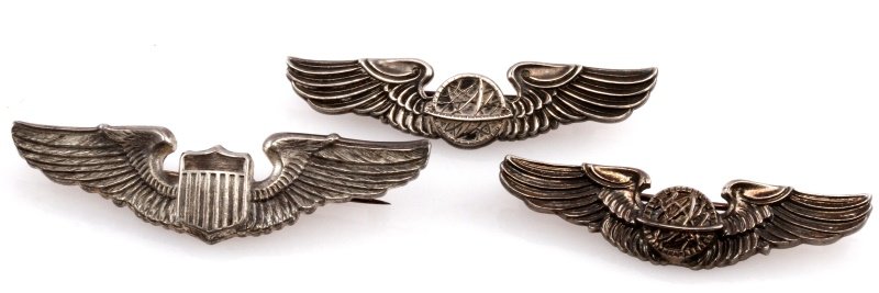 2 NAVIGATOR BALFOUR & AMICO 1 PILOT STERLING WINGS: Each Navigator is 2 inches the pilot only marked sterling is 2 2/8 inches, all pin back and very good.