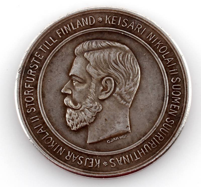 RUSSIA FINLAND NICHOLAS II 1909 DILIGENCE MEDAL: 46 MM In silver without loop, Agriculture Diligence medal, quite scarce, plain edge VF.
