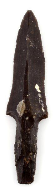 BELIZE MAYAN 6.5 INCH LITHIC MACRO BLADE FLINT: A 6.5 inch unifacial stemmed macro blade with bifacial tang. Found during river excavation in Belize in the 1950s. In very good condition and free of damage or detractions.