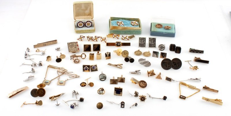 VINTAGE CUFF LINKS TIE BARS & TACS SOME STERLING: About a third of this lot is Florida themed, some are boxed, a sterling Siam set, and a sterling Prudential Ins. Co. set, Masonic and other unusual pieces, some are not sets but 16 are.