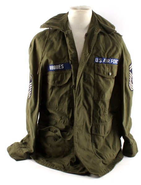 SENIOR MASTER SGT USAF LARGE OD GREEN PARKA 1965: Dated 1965, like new and very wearable.