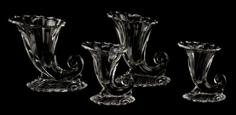 VINTAGE DEPRESSION GLASS CORNUCOPIA GLASS VASE LOT: Group of four horn shaped depression glass bud vases. Smallest measures 5 by 4.5 inches. Largest measures 7 by 6.5 inches. Very good vintage condition.