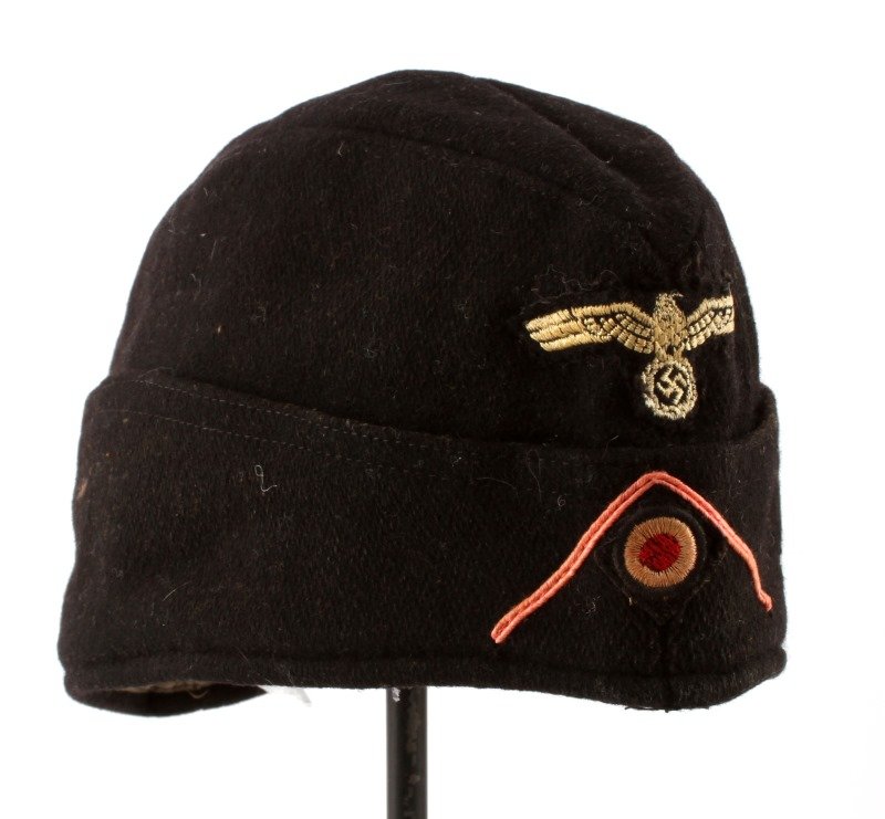 WWII THIRD REICH GERMAN HEER PANZER GARRISON CAP: Black wool panzer garrison cap with cockade and eagle. No apparent maker's marks. About size 56. In very good condition.