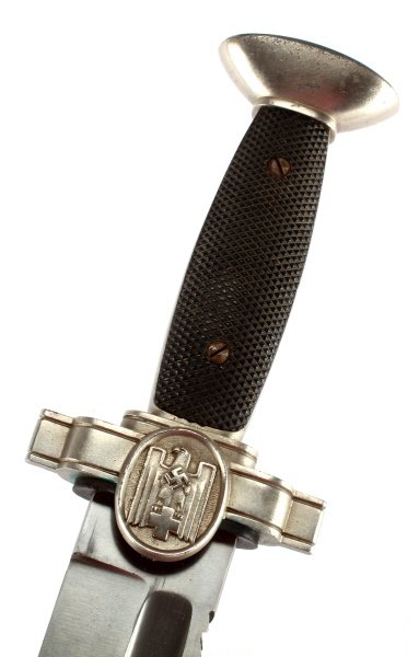 WWII GERMAN THIRD REICH RED CROSS ENLISTED DAGGER: Dagger is 16" long from pommel to point. Comes in a Black leather frog. In excellent condition. On the cross guard is a eagle holding a red cross with a swastika on its breast. Blade is marked GES.Thi