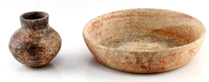 PRE COLUMBIAN MAYAN VASE AND SHALLOW BOWL BELIZE: Pre-Columbian vase and bowl. From the Lamanai region, New River, Belize. Bowl measures 10 inches across and 2.25 inches deep. Vase measures 4.25 by 4.5 inches and 2 inch opening to top. Solid pieces, 