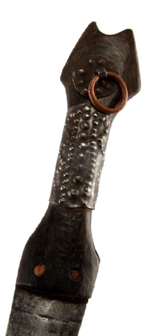 BEDOUIN SHABIRA SHABARIYYA KANGAR JORDAN ISRAEL: Related by shape and associated customs to the janbiya common throughout the Middle East, the Shabira dagger derives from the Bedouin tribes of the Levant, particularly the Jordan River Valley and pre
