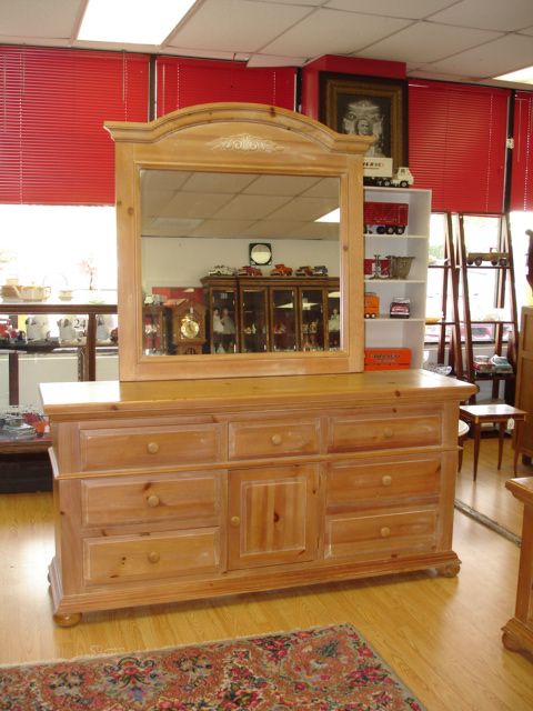 302 Broyhill Fontana Solid Pine Dresser Mirror Aug 12 2006