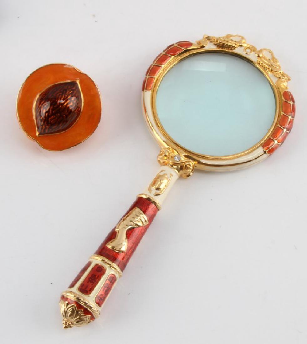 EDGAR BEREBI VALEY OF THE KINGS MAGNIFIER & PEACH: Limited edition, decorative peach and magnifying glass.