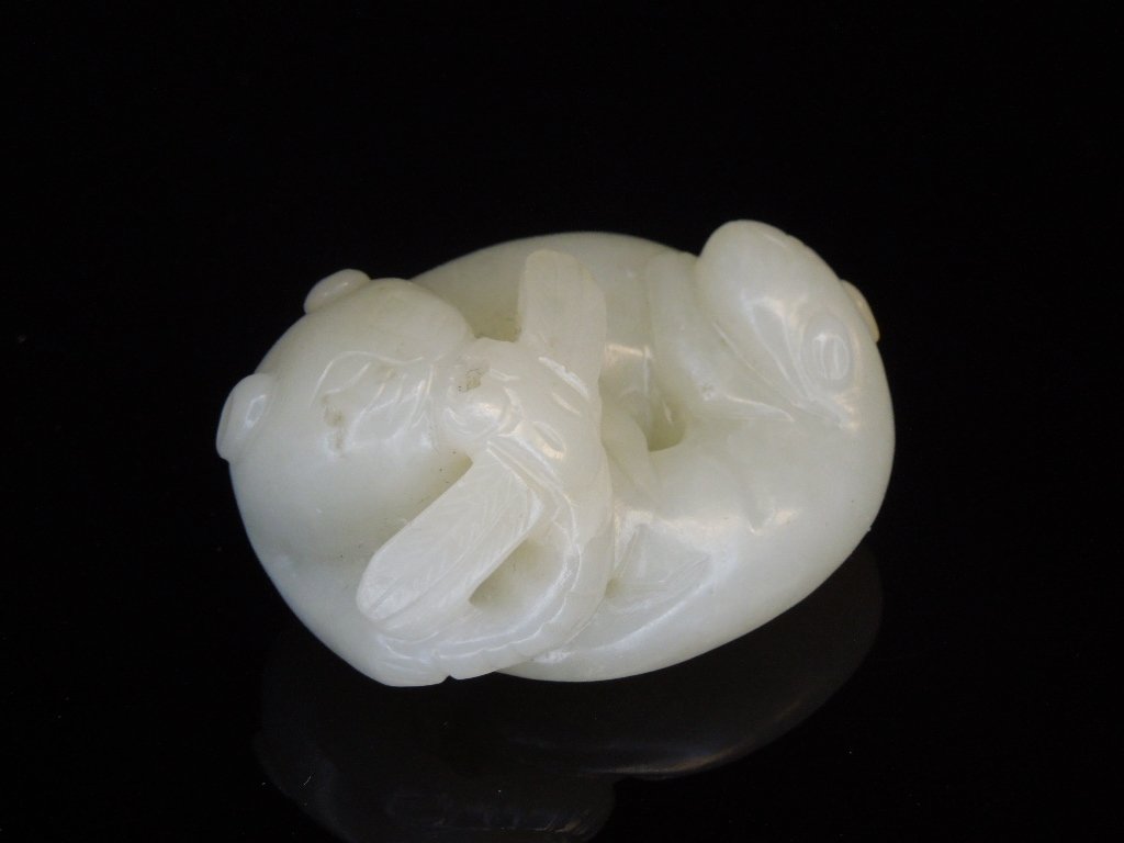 ANTIQUE CHINESE WHITE JADE CARVING (1 of 8)