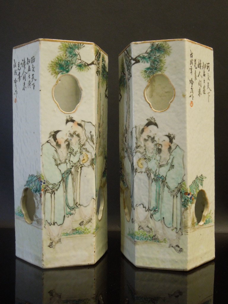 MATCHED PAIR OF ANTIQUE  CHINESE VASES (1 of 5)