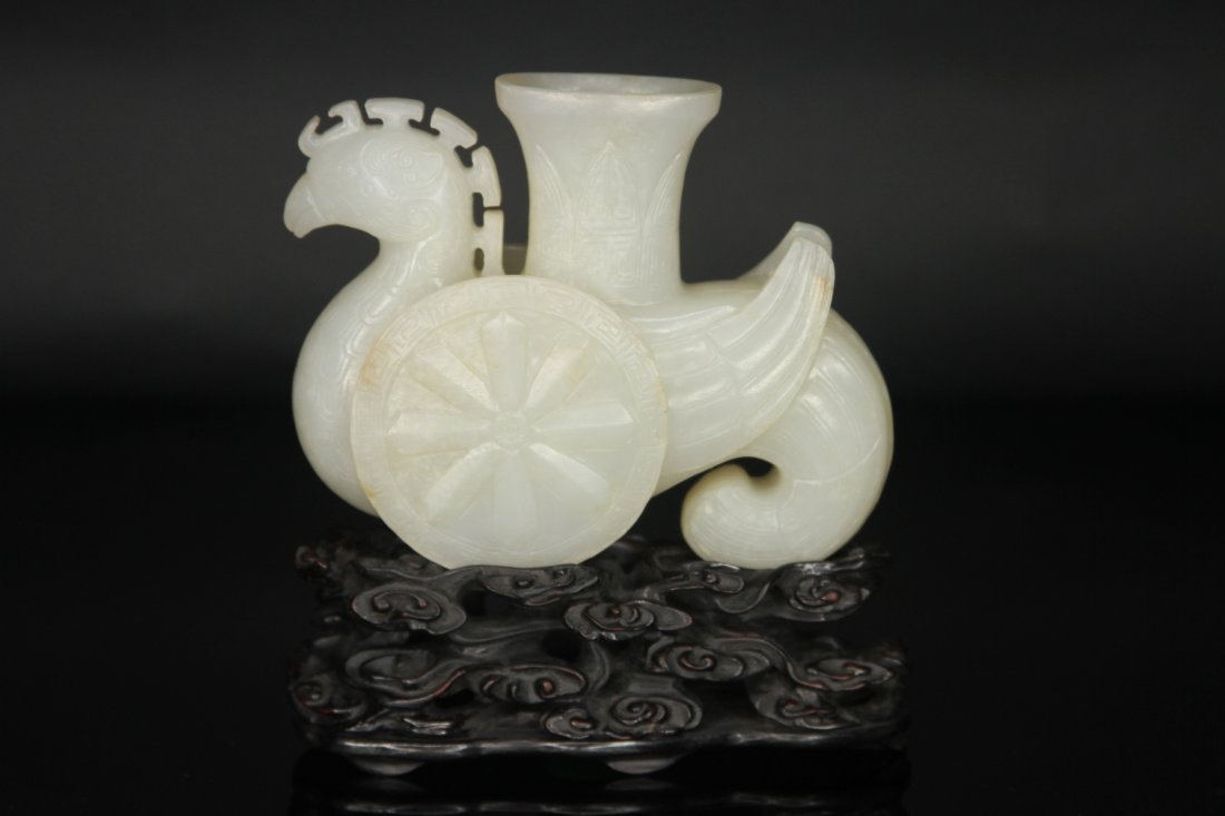 VINTAGE CHINESE JADE CARVING (1 of 8)