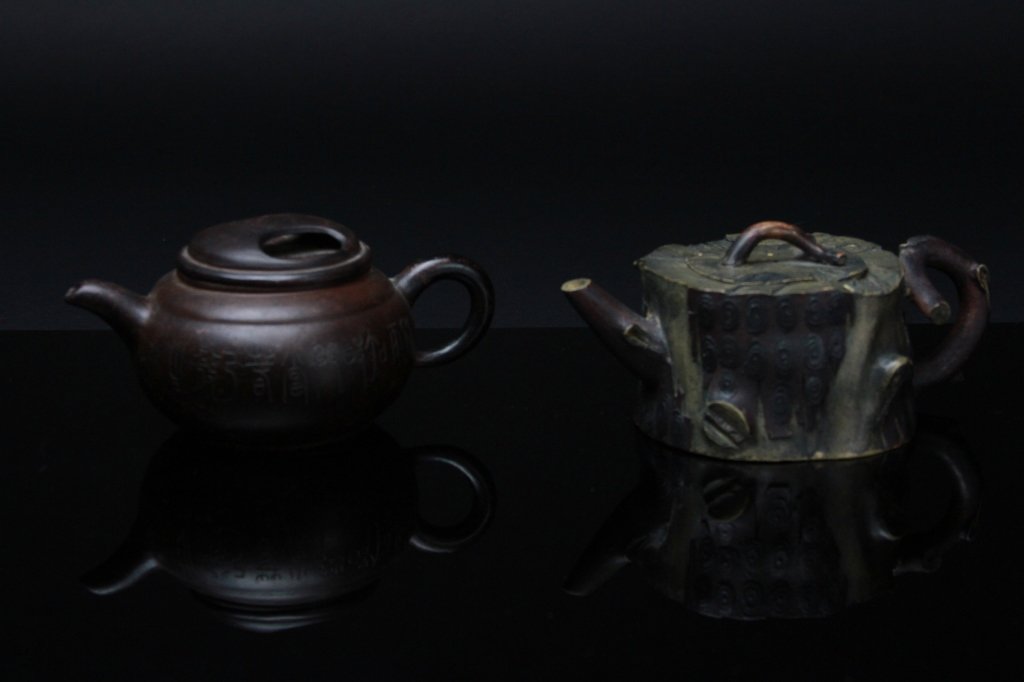 Antique Lot of Two chinese Yinxin Teapots (1 of 7)