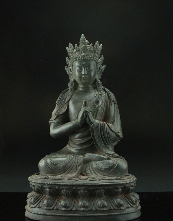 Huge Chinese Bronze Seated Buddha (1 of 4)