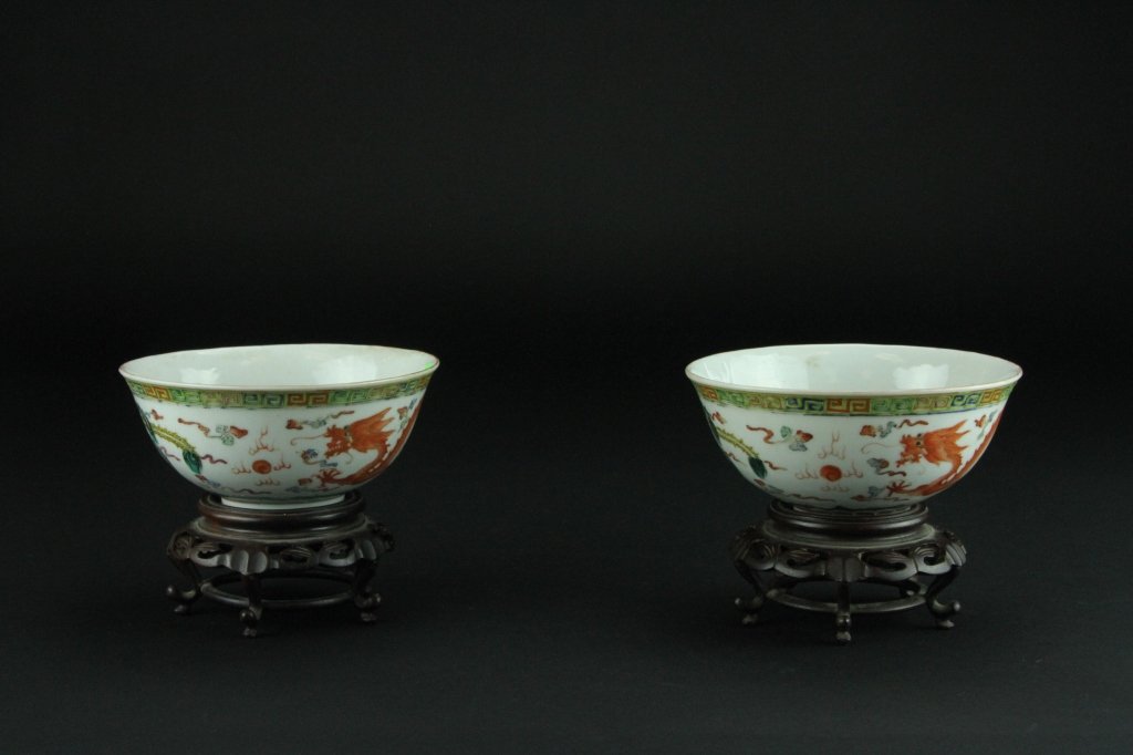 Antique Pair Of chinese Bowls (1 of 8)