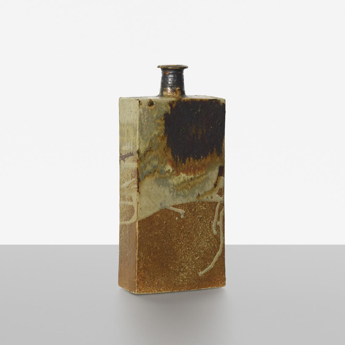 Annikki Hovisaari, vase (1 of 2)