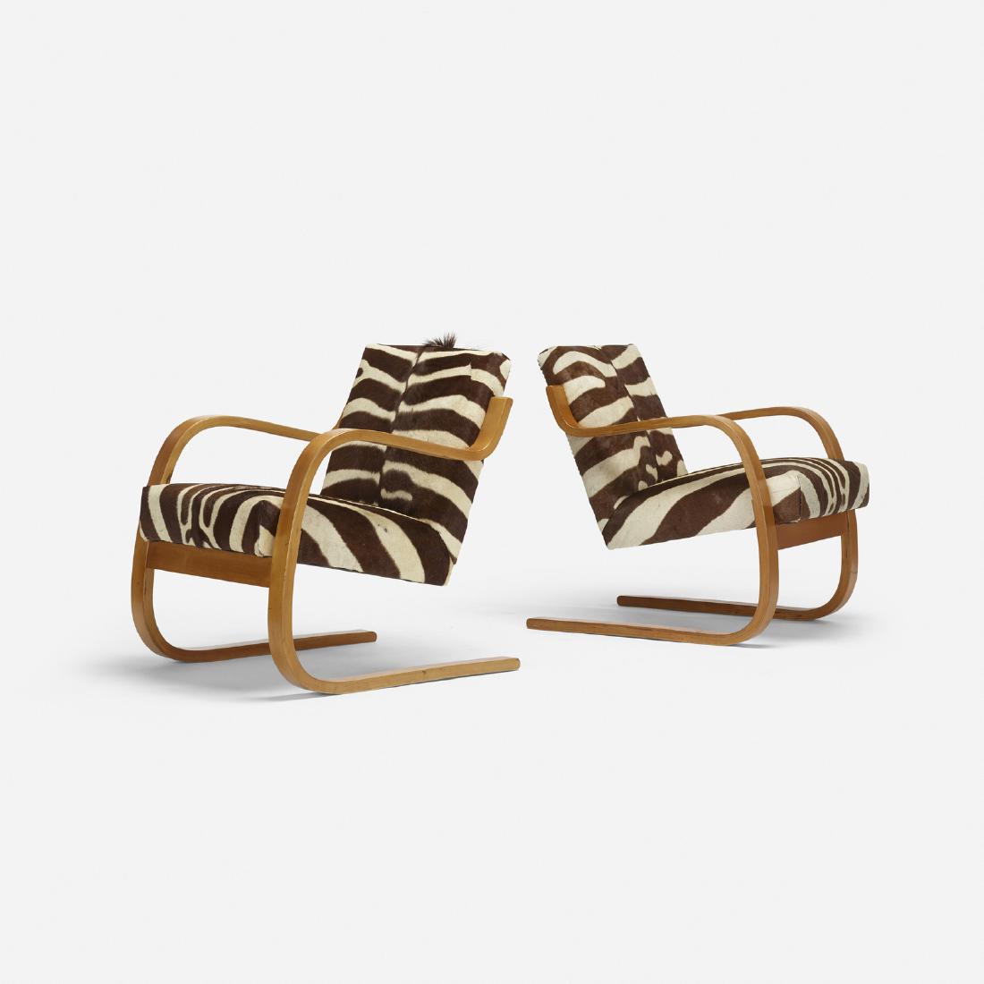 Alvar Aalto, Cantilevered chairs model 34/402, pair (1 of 5)
