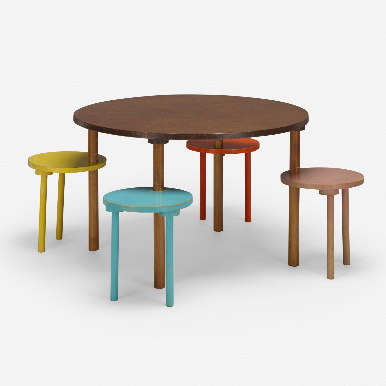 Henry P. Glass, Swingline table: Henry P. Glass Swingline table Fleetwood Furniture CompanyUSA, 1955masonite, lacquered wood, maple21.25 h × 51 dia in (54 × 130 cm) Table features four chairs that swivel. Decal