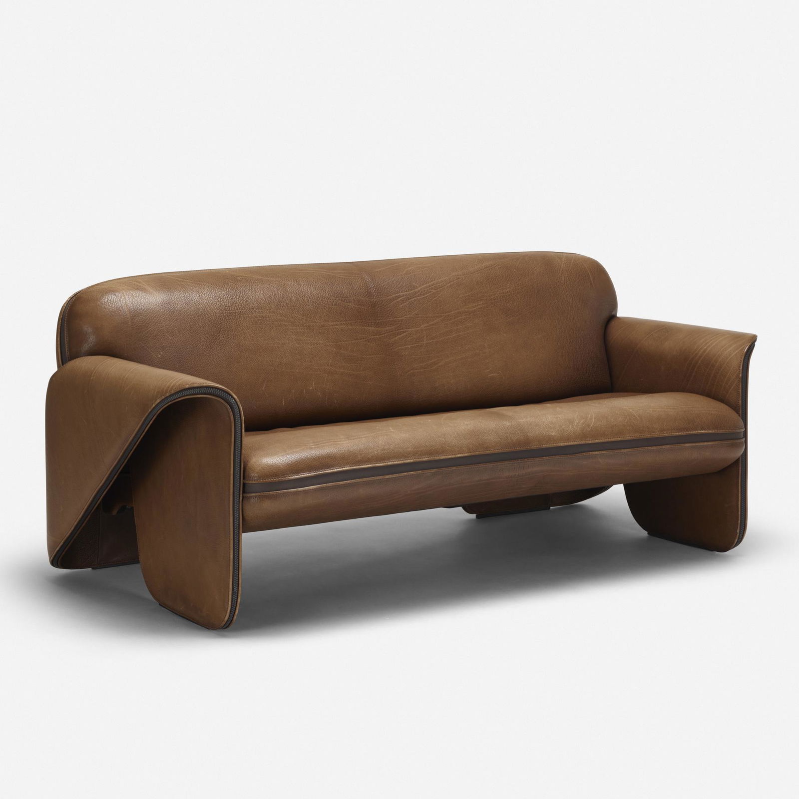 Gerd Lange, DS 125 sofa: Gerd Lange DS 125 sofa De SedeGermany / Switzerland, 1978ox hide leather, nylon, plastic29 h × 68 w × 23 d in (74 × 173 × 58 cm) Impressed manufacturer's mark to lea