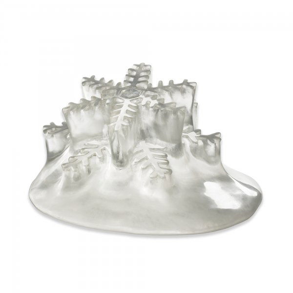 Yutaka Sone Every Snowflake has a Different Shape: Yutaka Sone Every Snowflake has a Different Shape No. 11 Japan, 2007 crystal 10.5 w x 10 d x 5.25 h inches Provenance: David Zwirner, New York | Private collection, Chicago