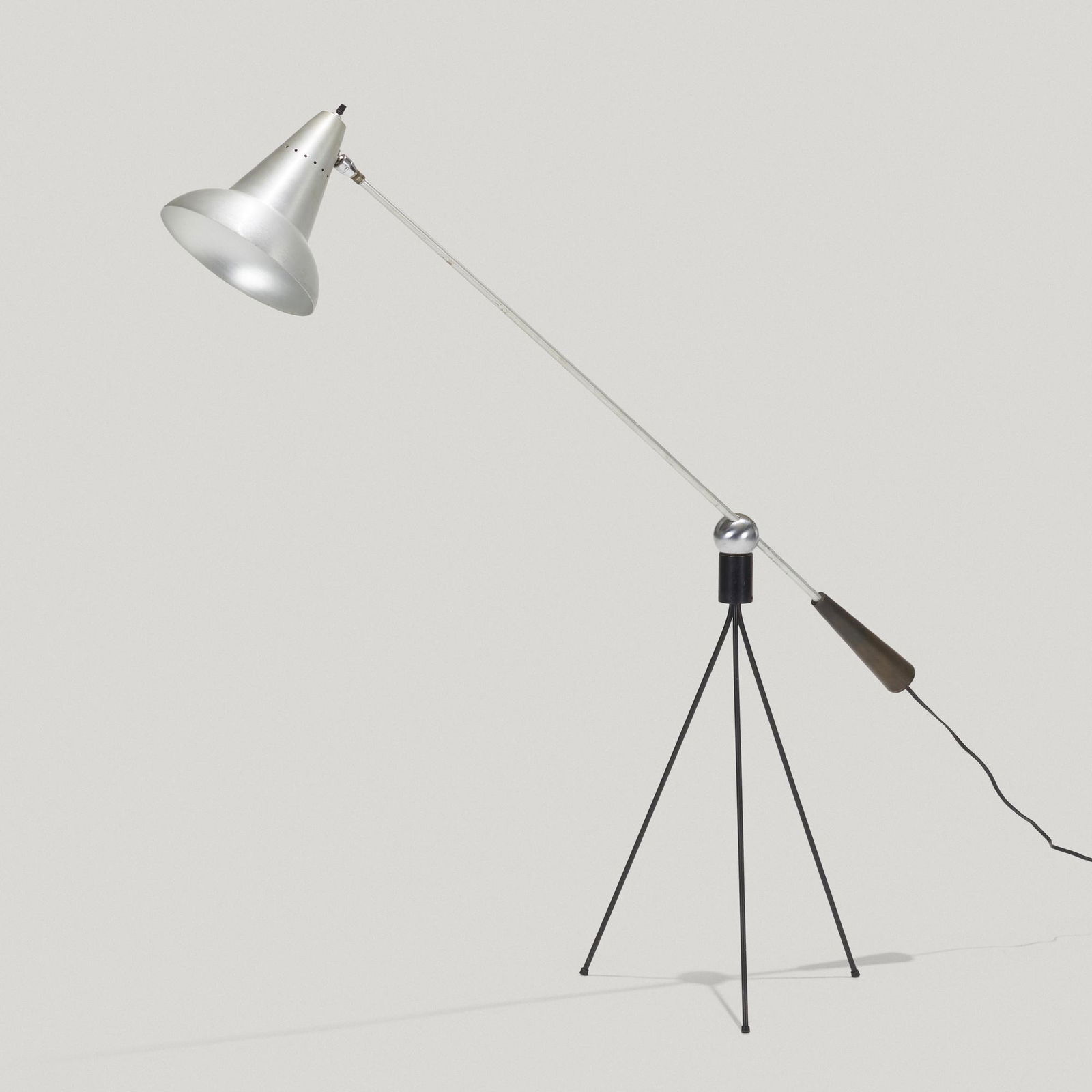 Gilbert Watrous, Magnetic floor lamp (1 of 3)