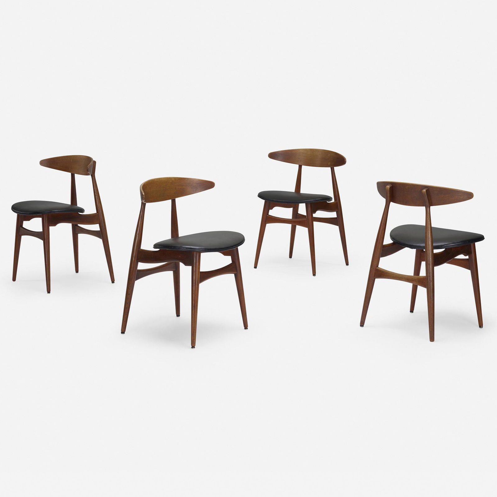 Hans J. Wegner, Dining chairs model CH 33, set of four (1 of 4)